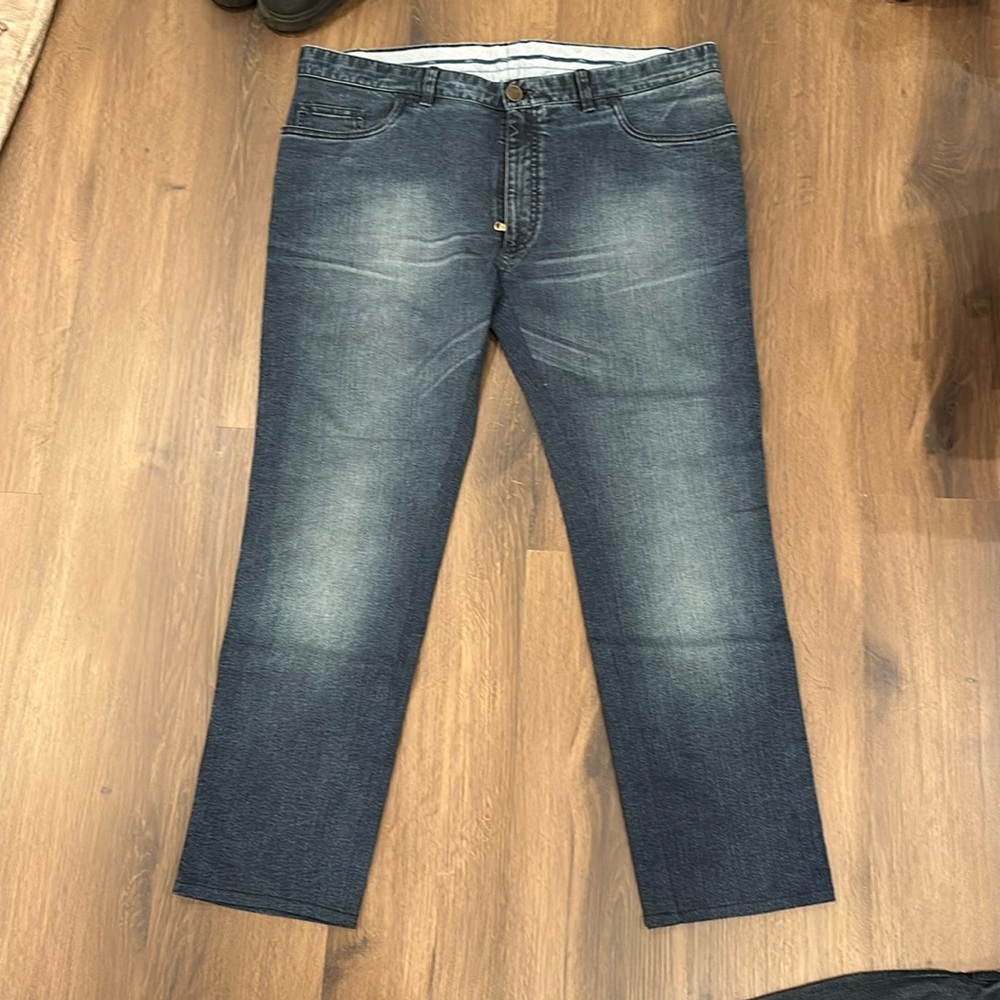 Brioni size 42